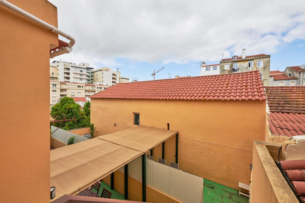Renovated And Spacious Duplex With Patio, By Timecooler Apartamento Lisboa